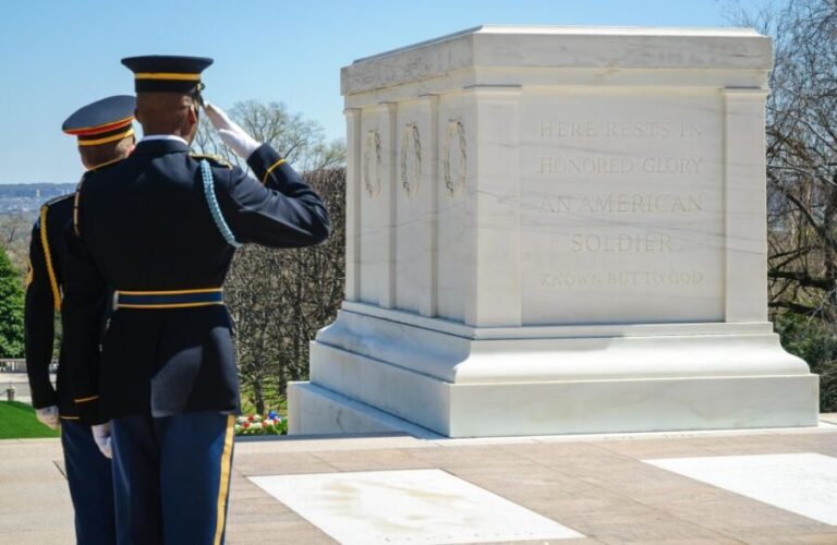 Washington, DC: Arlington Cemetery & Memorials Tour - FAQ