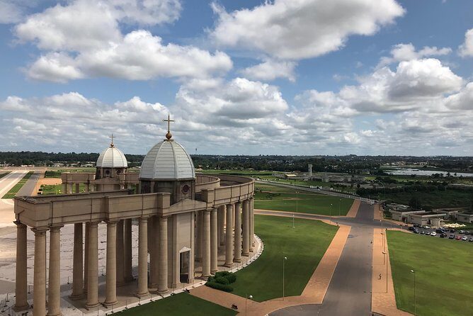 1.5-Hours Basilica and Yamoussoukro Tour with English Guide - Who Would Love This Tour?