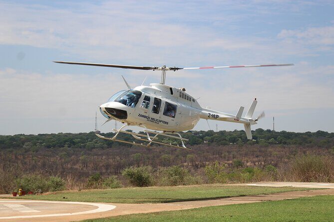 15 minutes scenic helicopter flight above Victoria Falls-Zimbabwe - Why You Might Love This Tour
