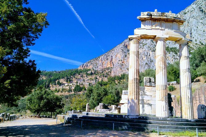 2-Day Private Tour to Delphi & Meteora with Great Lunch included - The Itinerary in Detail