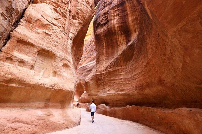 2-Day Tour: Petra, Wadi Rum, and 3Hour Stop at Aqaba or Dead Sea - Who Is This Tour Best Suited For?