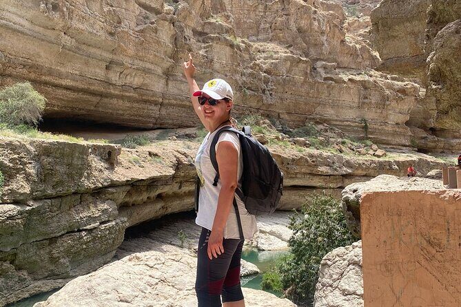 2 Days Private Wadi Shab Tour in Desert Safari - The Practical Side: What Does This Tour Offer?