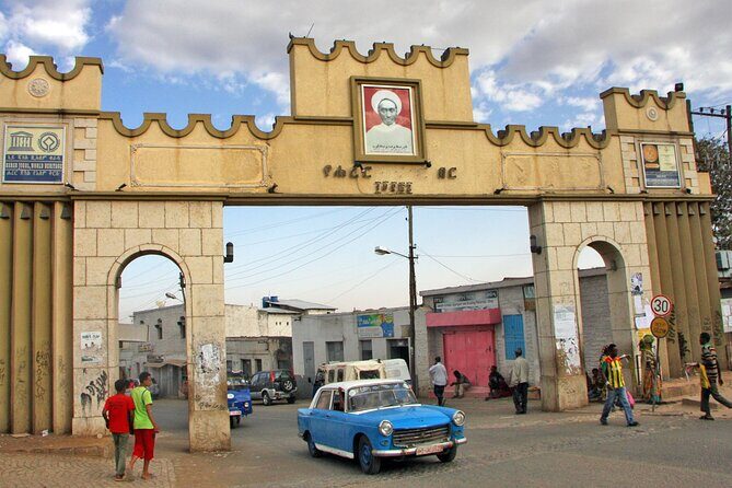 2 Days Tours To Harar Hyena Feeding & Walled City Tours - Key Points