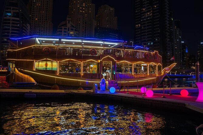 2-Hour Dubai Marina Dinner Cruise - The Meal and Drinks