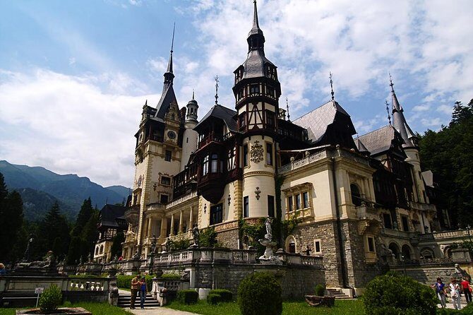3 Castle:Peles ,Bran,Cantacuzino Tour from Brasov /Hotel pickup - Why This Tour Works Well for Travelers