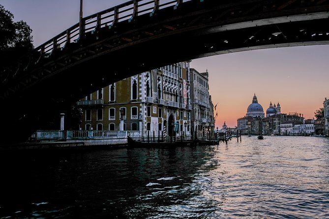 3 Hours Private Original Venice Photo Walk - Detailed Breakdown of the Experience