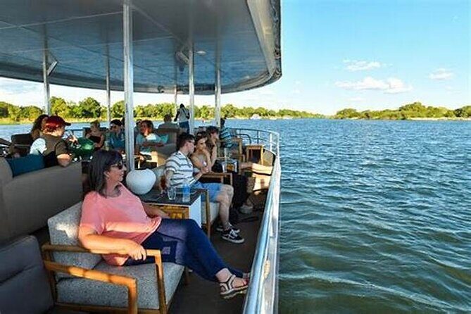 4-Day Victoria Falls and Hwange National Park Tour - Relaxing on the Zambezi River: Sunset Cruise