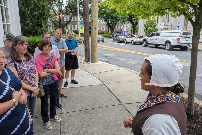 45-Minute Private Guided Historic Walking Tour in Lititz - The Itinerary in Detail: What to Expect