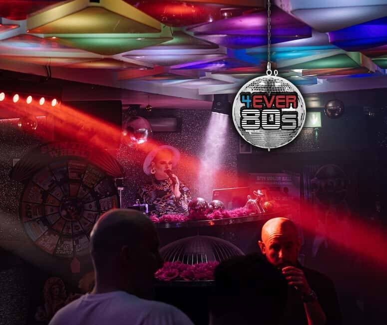 4EVER 80s! Themed Disco Night with Live Singers - An In-Depth Look at the 4EVER 80s Night