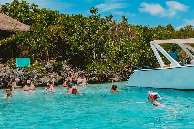 5 Islands Speedboat Cruise incl. Snorkeling in Blue Bay + Lunch at Ile aux Cerfs - The Itinerary Breakdown