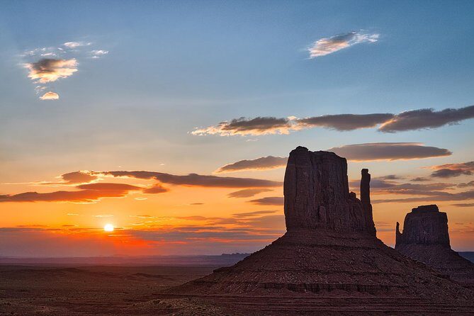 7-Day: Zion, Bryce, Monument Valley, Arches and Grand Canyon Tour - Transportation & Accommodation: Comfort Meets Convenience