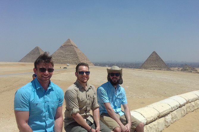 8-Hour Private Tour to the Pyramids of Giza and Saqqara from Cairo - Saqqara: The Step Pyramid and More