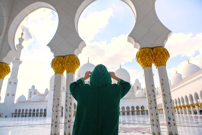 Abu Dhabi City Tour: Grand Mosque, Palace, Souk, Louvre & Ferrari - Who Is This Tour Best For?