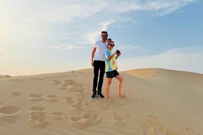 Abu Dhabi Desert Safari With Live Shows And BBQ Buffet Dinner - The Guides and Service