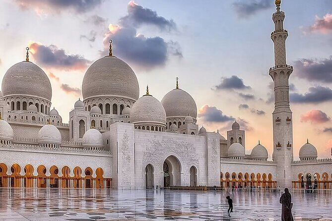 Abu Dhabi Full Day Tour: From Iconic Landmarks to Modern Marvels - Authentic Insights from Past Travelers