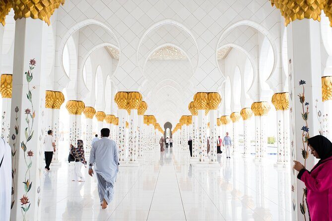 Abu Dhabi Mosque and Louvre Museum with Lunch from Dubai - The Louvre Abu Dhabi: A Cultural Jewel