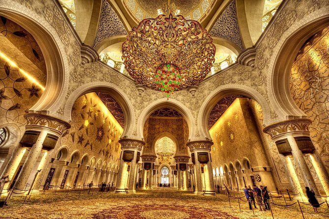Abu Dhabi Mosque with Qasr Watn and Lunch at Emirates Palace - Detailed Tour Breakdown
