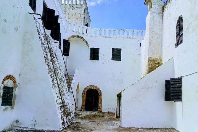 Accra To Cape Coast And Elmina Day Tour - A Closer Look at the Itinerary