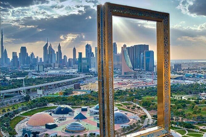 Admission to the Dubai Frame to see the Two Faces of Dubai - What is the Dubai Frame?