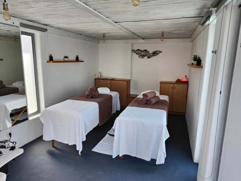 Akrotiri: Departure Day Spa Package w Massage & Pool Access - A Closer Look at the Experience