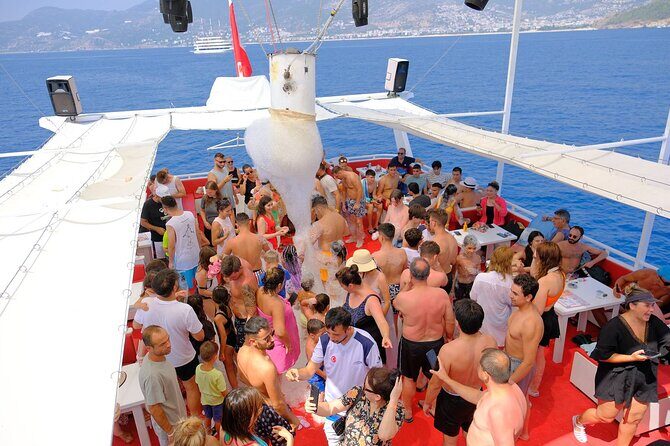 Alanya Boat Trip w/Unlimited Drinks & Lunch (Free Hotel Transfer) - FAQs
