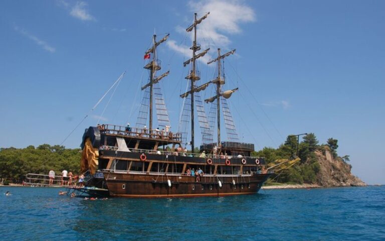 Alanya Pirate Boat Trip with Lunch, Swimming & Foam Party - What to Expect from the Alanya Pirate Boat Trip