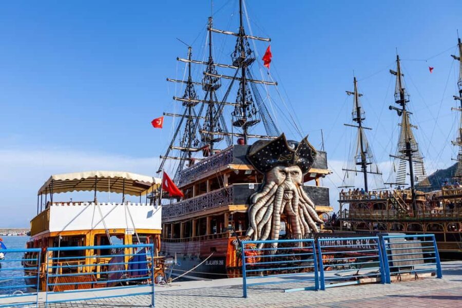 Alanya: Pirate Boat with Transfer, Lunch & Unlimited Drinks - The Experience: What Travelers Say