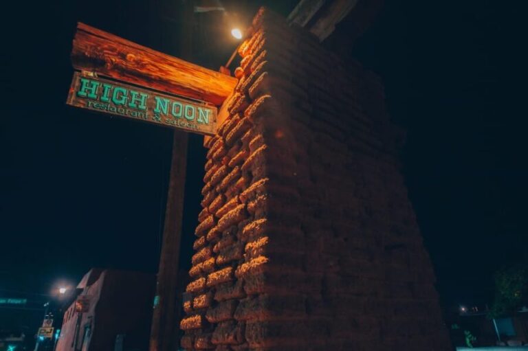 Albuquerque: Old Town Hauntings of the Wild West Ghost Tour - The Atmosphere and Experience