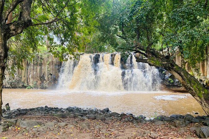 All Inclusive Full Day Tour: Chamarel Rhumrie,7-Coloured & Lunch - Honest Insights from Past Travelers