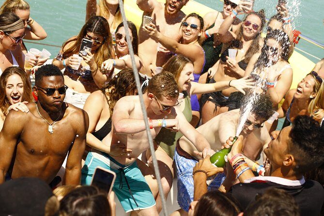 All Inclusive Party Boat Miami - The Ideal Audience for This Tour