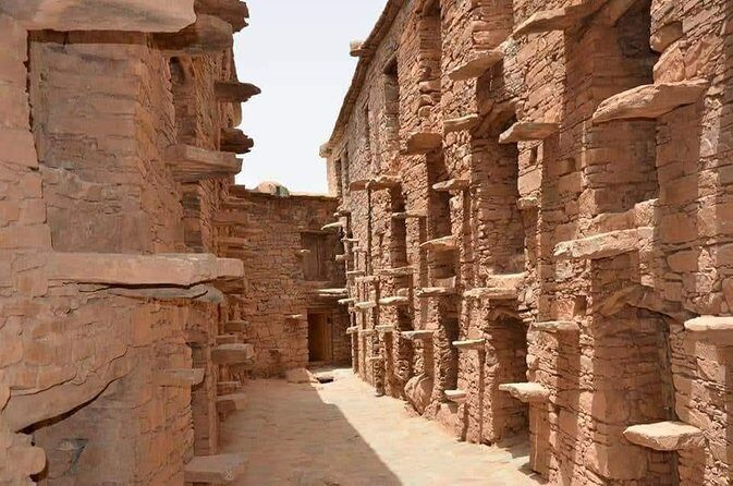 Amazigh Fortified Granaries - Visiting the Fortified Granaries