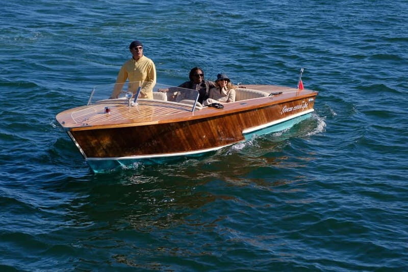 Amazing Tour on Classic Venetian Boat With Drinks - Analyzing the Value: Is It Worth It?