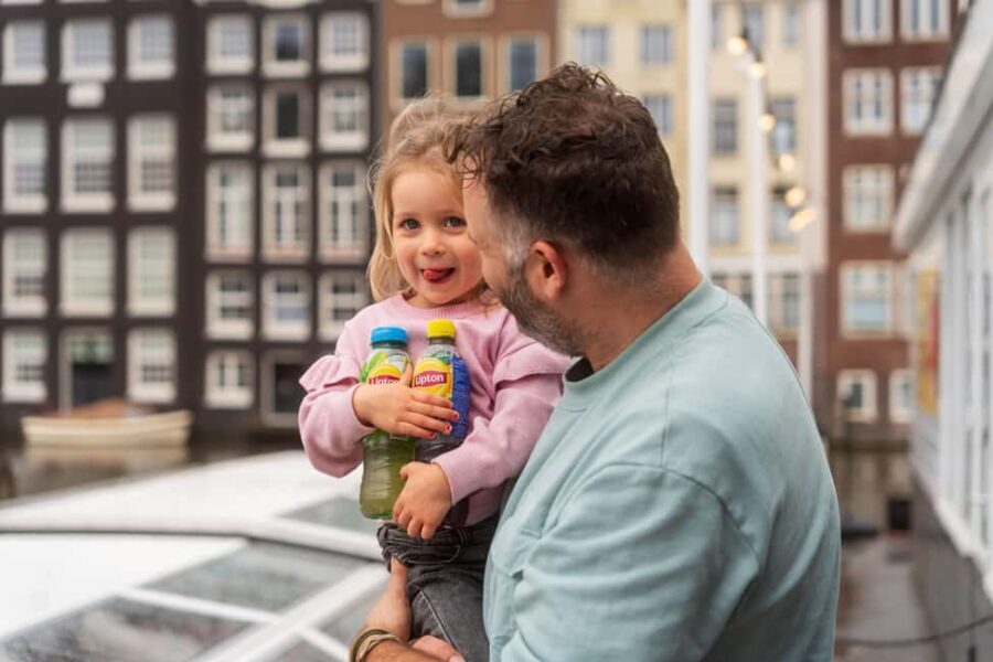 Amsterdam: Canal Cruise with Free Dutch Stroopwafel - Exploring the Experience: What to Expect on the Canal Cruise