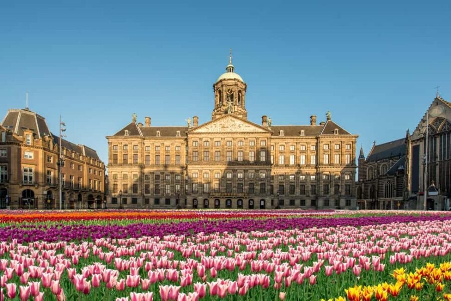 Amsterdam: City Highlights Tour with Canal Cruise - Visiting Giethoorn: The Venice of the North