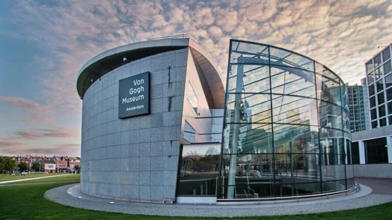 Amsterdam: Van Gogh Museum Sunflowers, Bedroom & Legacy Tour - Why This Tour Stands Out