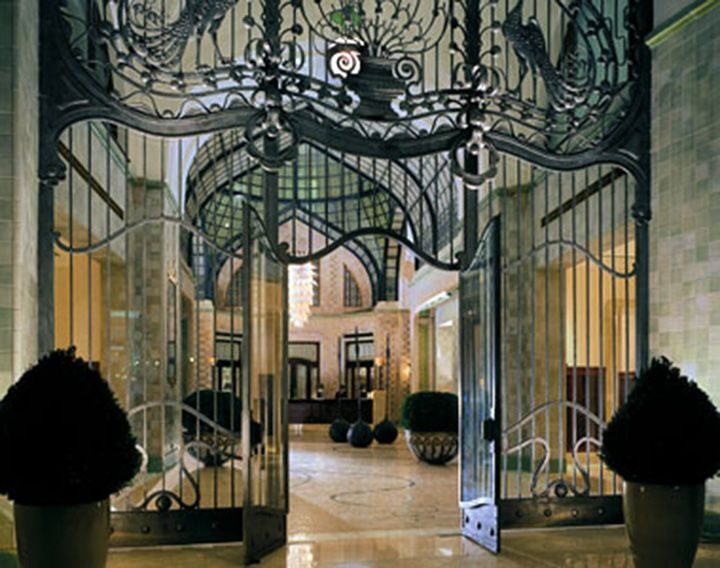 Art Noveau in Budapest: Private Half-Day Tour - Itinerary Breakdown