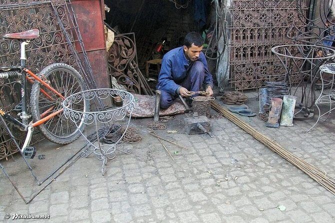 Artisans Walking Tour of Marrakech - Key Points