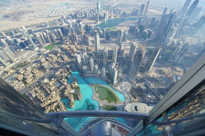 At the top burj khalifa dubai ticket with cafe treat - Who Should Consider This Tour?
