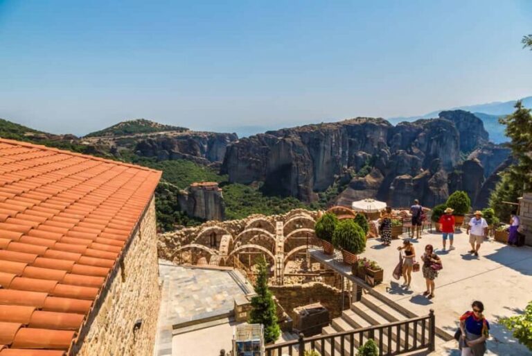 Athens: Meteora 2-Day Tour with Accommodation - Exploring the Itinerary: What You Can Expect