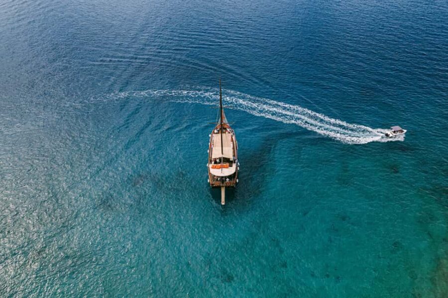 Athens Riviera Sunset Cruise with Food & Drink Pairing - Why This Experience Works