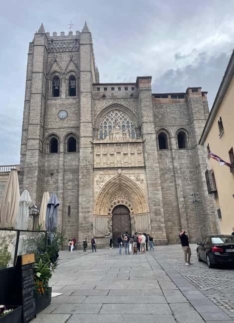Avila and Segovia: Private Minivan Tour from Madrid - Comfort, Convenience, and Extras