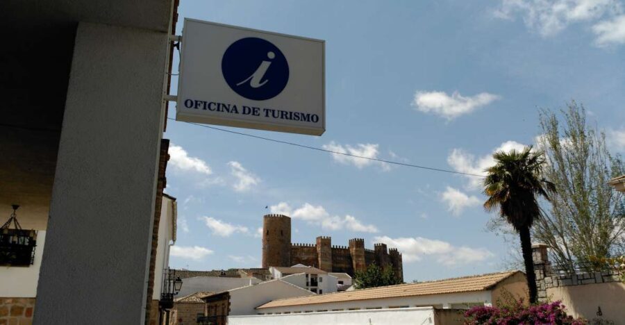 Baños de la Encina: Bury al-Hamma Castle Guided Tour - The Architectural Marvels