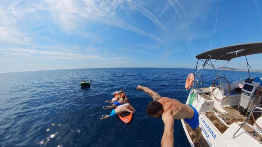Barcelona: 2-Hour Sunset Sailboat Trip - What Sets This Tour Apart