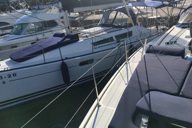 Barcelona 3-hour Private Boat Trip - What Makes This Tour Stand Out?