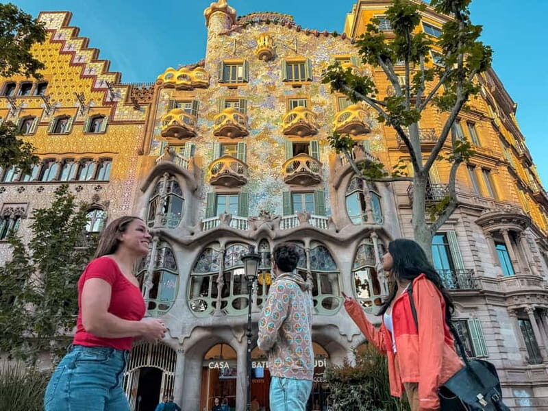 Barcelona Before the Crowds: Sunrise Bike Tour - A Detailed Look at the Itinerary