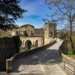Barcelona: Discover Girona, Besalú & Pals on a Guided Tour - Exploring Girona: Medieval Charm and Iconic Landmarks