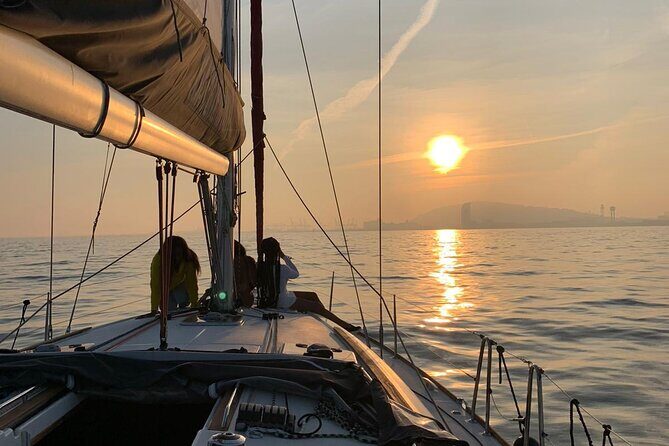 Barcelona Private Sunset Sailing with Drinks - The Itinerary in Detail