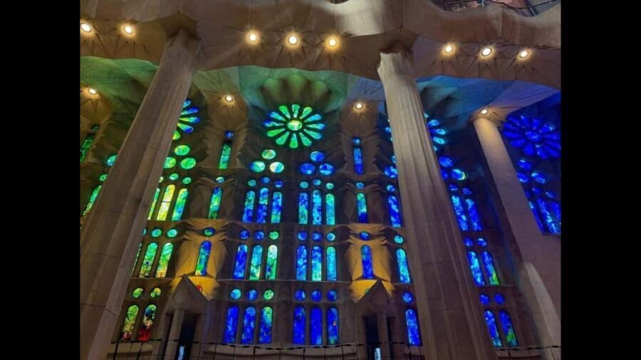 Barcelona: Sagrada Familia Guided Tour with Tickets - Practical Details