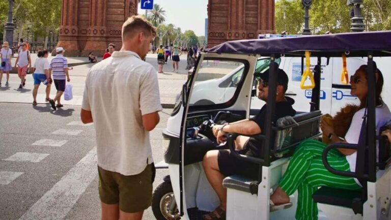 Barcelona: Small Group Tuk Tuk Tour - Price and Value Analysis