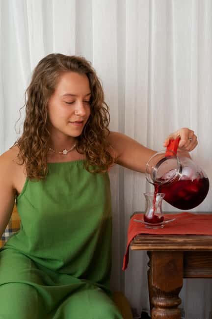 Barcelona: Sunset Sangria Tasting, Rooftop Views, and Snacks - Value and Practical Considerations
